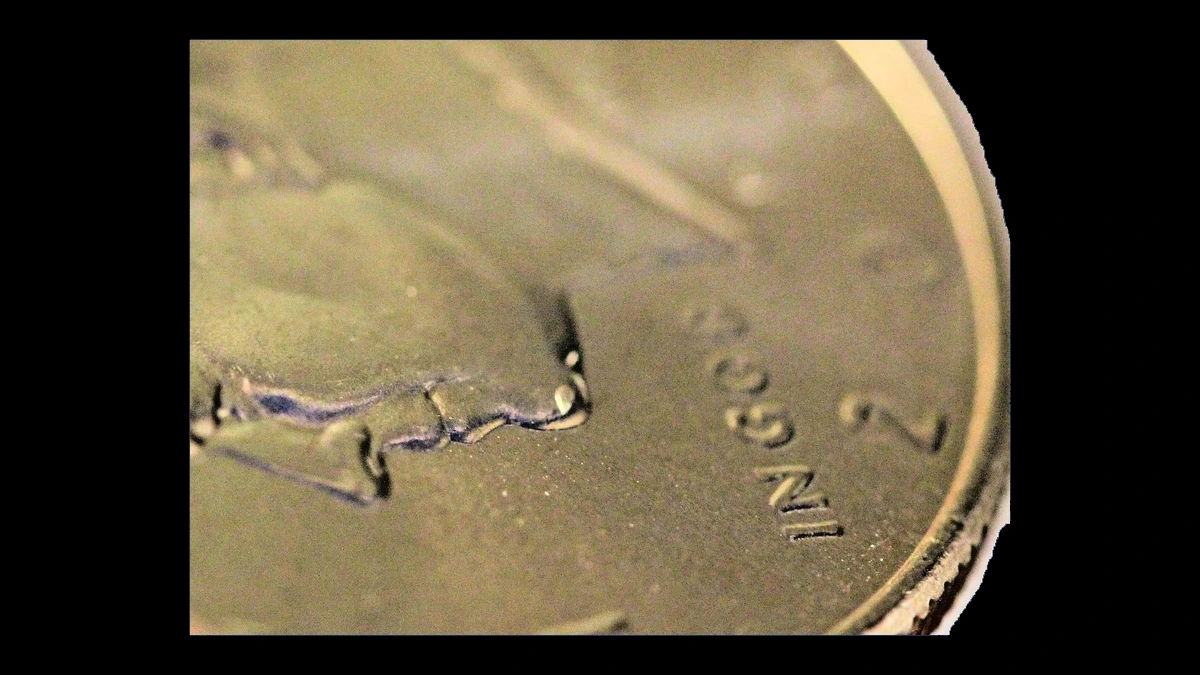 2003 Kennedy Half Dollar: Die Crack / Die Chip