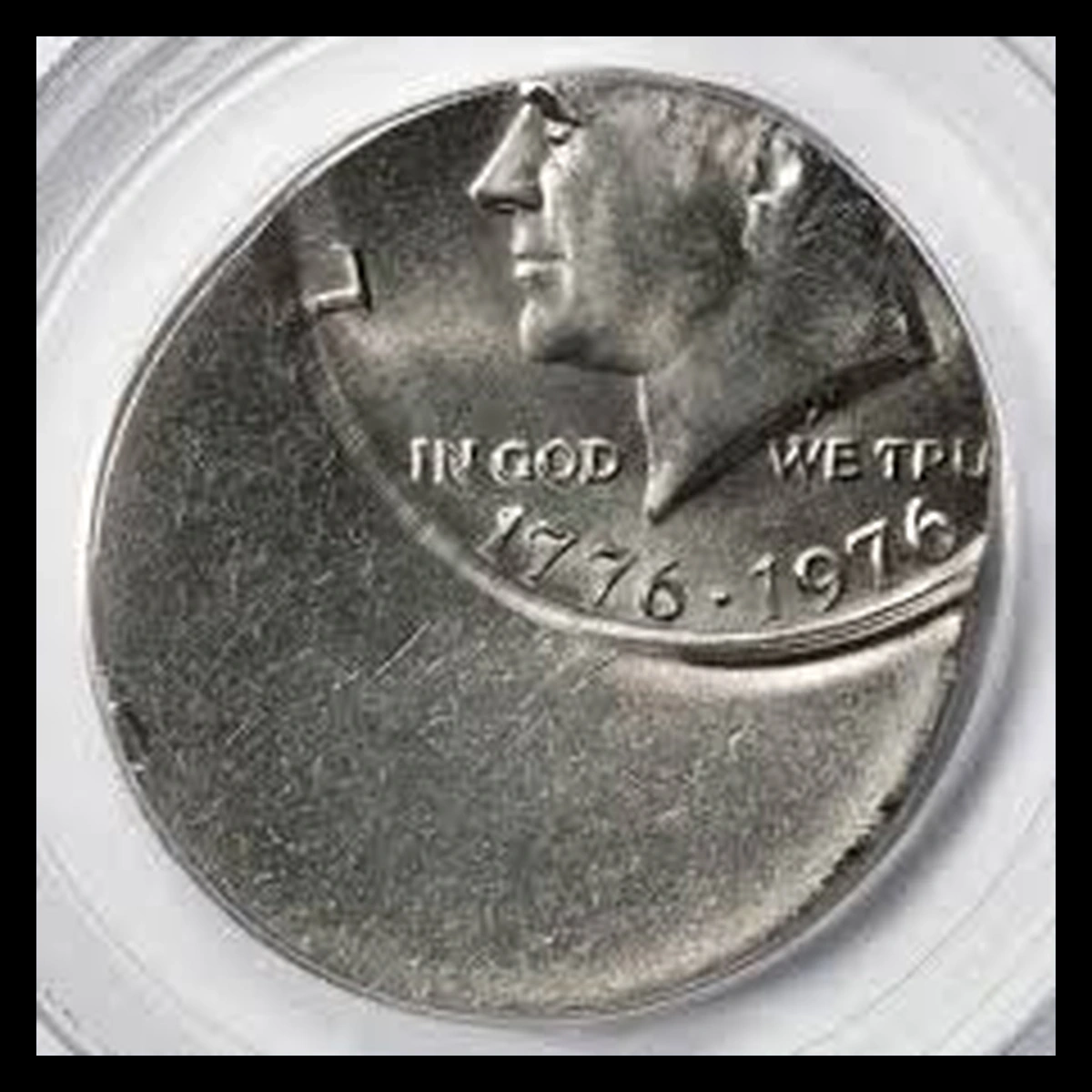 1976 Kennedy Half Dollar: Off-Center Strike