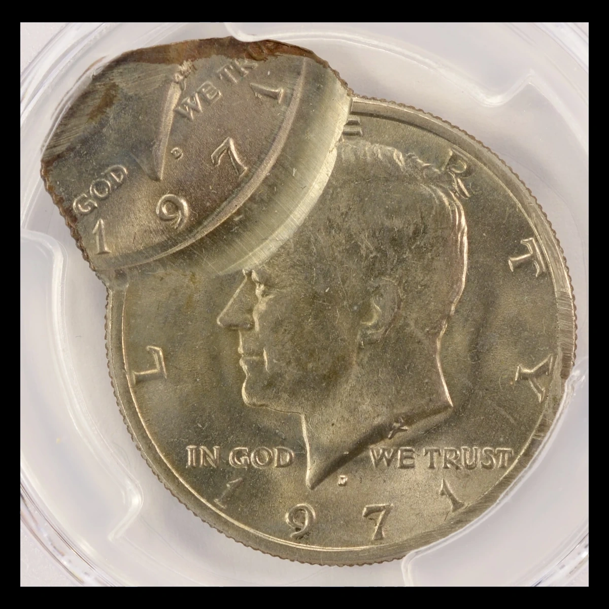 1971 Kennedy Half Dollar: Off-Center Strike