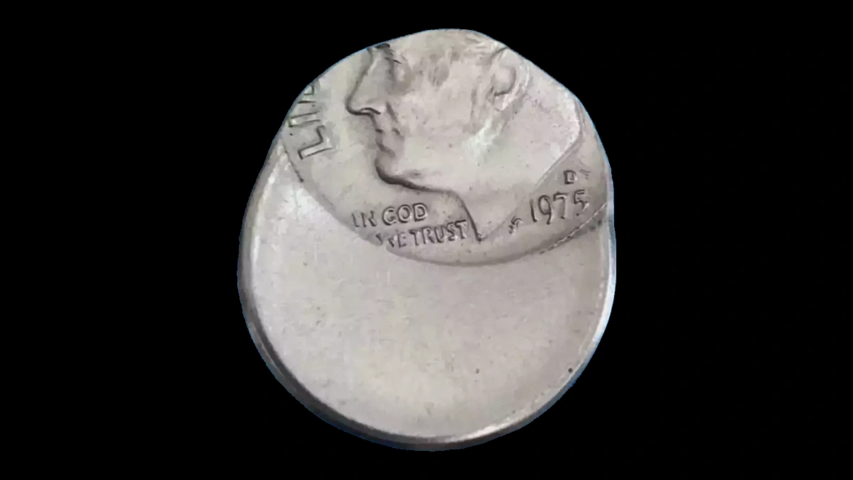 1975 Roosevelt Dime: Off-Center Strike