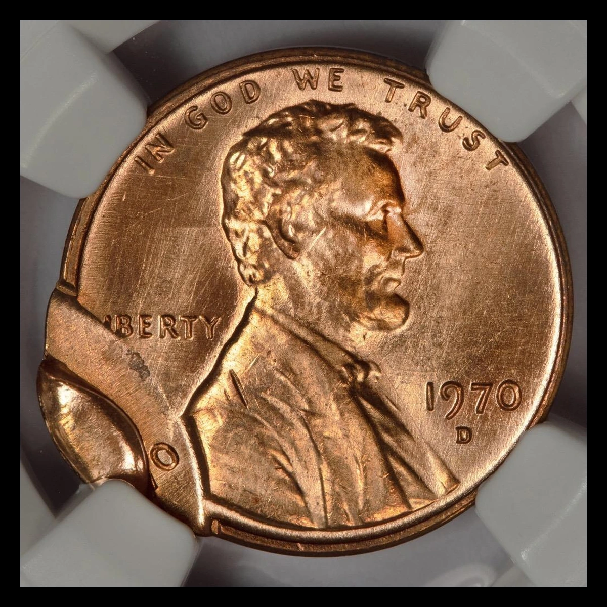 1970 Lincoln Penny: Off-Center Strike with Indent