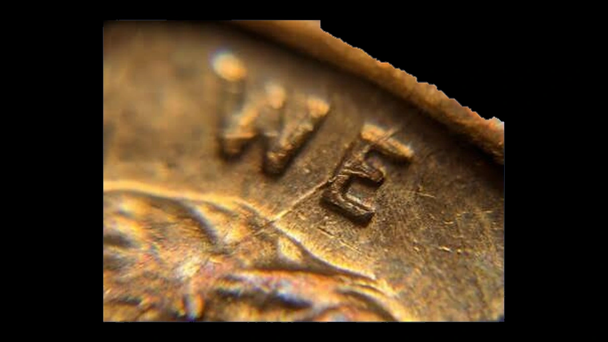 1969 Lincoln Cent (Modern): Die Break