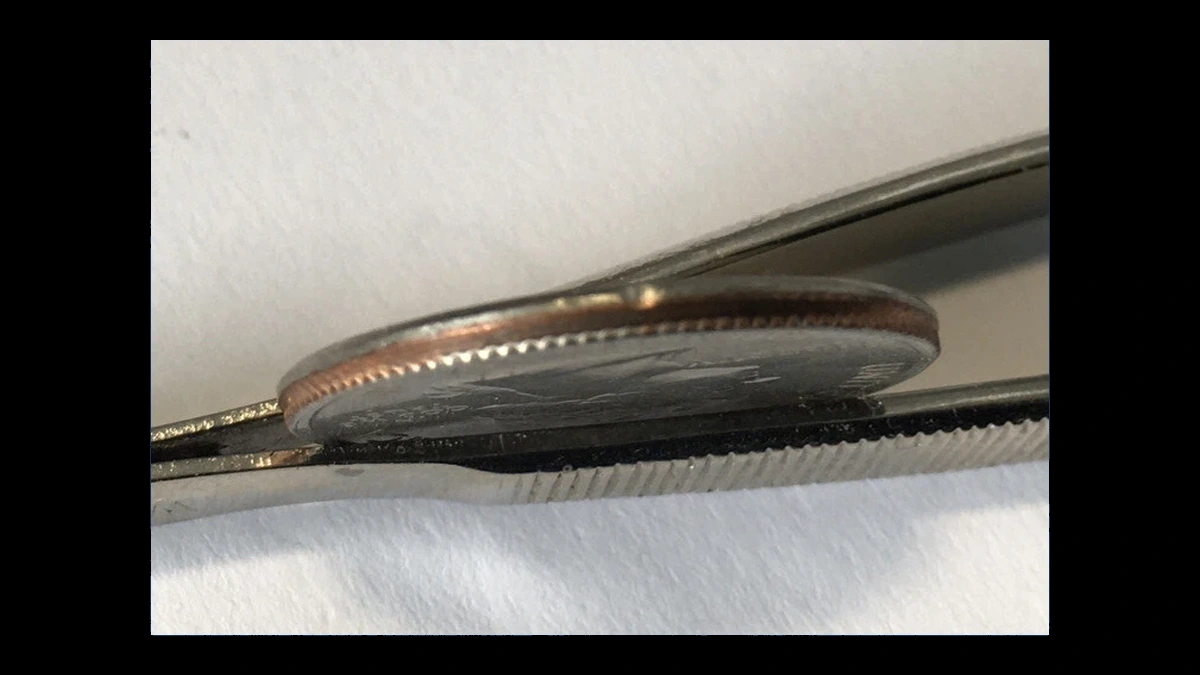 2017 Quarter: Effigy Mounds — Partial Collar Strike